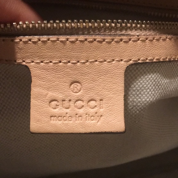 Gucci Diamante Shoulder Bag - Picture 7 of 12